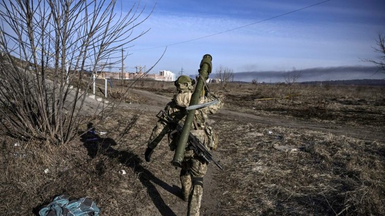 Campos agrícolas devastados por los enfrentamientos militares entre Rusia y Ucrania.    