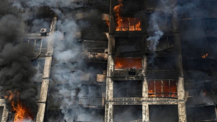 Brand in Kiew am Dienstag, nach einem russischen Luftangriff