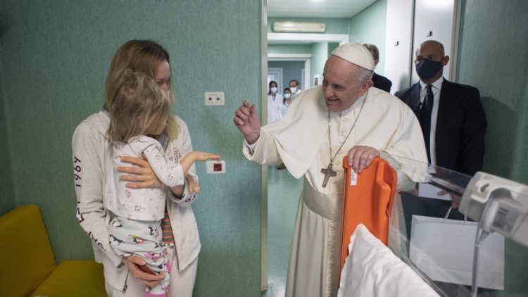 Pope Francis visits Ukrainian children who arrived at Vatican's Bambino Gesu pediatric hospital