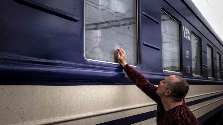 Sono sempre più numerosi i minori rifugiati ucraini (Fadel Senna / Afp)