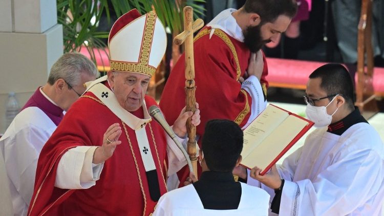 Papa, la „Angelus”: Un armistițiu de Paște care să conducă la pace