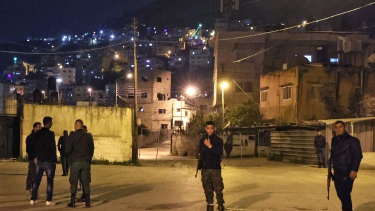 Palästinensische Soldaten sichern den Zugang zum Josefsgrab