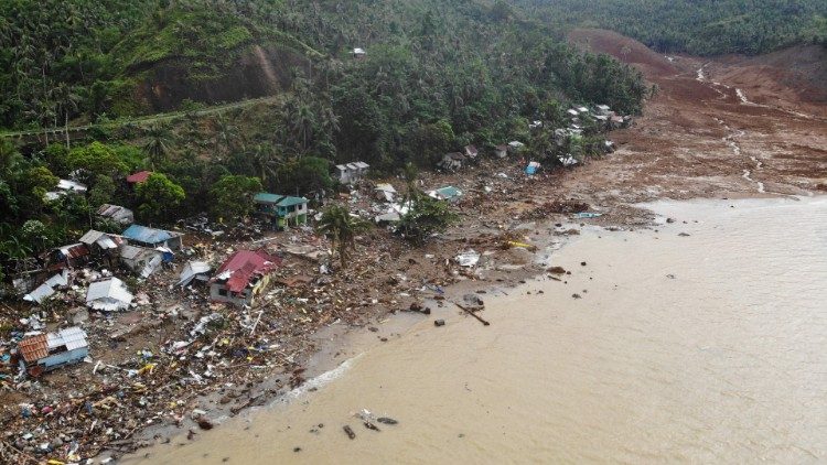 फिलीपींस में समुद्री तूफान