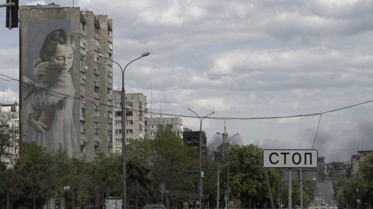 La città di Mariupol in Ucraina distrutta dai bombardamenti