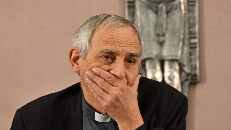 Kardinal Matteo Zuppi, Vorsitzender der Italienischen Bischofskonferenz, bei einer Pressekonferenz im Mai 2022