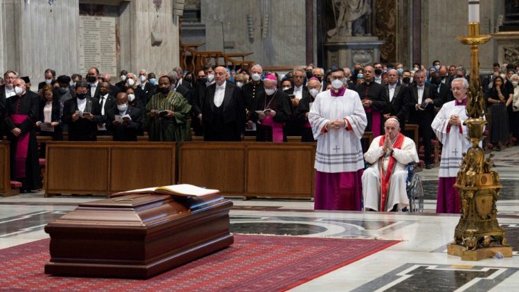 Am Dienstag fand das Requiem für Kardinal Angelo Sodano im Petersdom statt