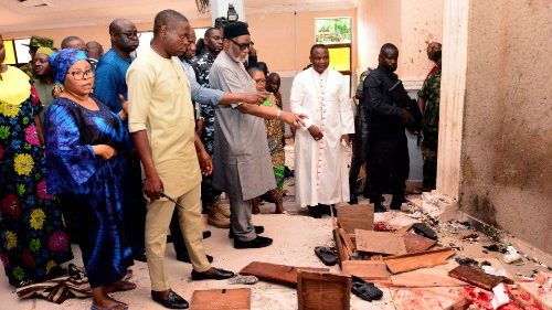 Пантыфік моліцца за ахвяр нападу на каталіцкі храм у Нігерыі