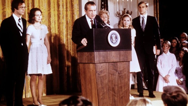 Il presidente Nixon annuncia le sue dimissioni due anni dopo lo scoppio del watergate (Afp)