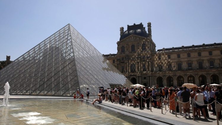 Im Herbst 2023 Ort einer Ausstellung mit dem Kirchenschatz aus Notre Dame: Louvre-Museum