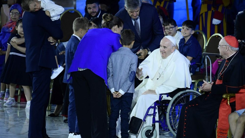 Testimonios de familias presentados al Papa Francisco