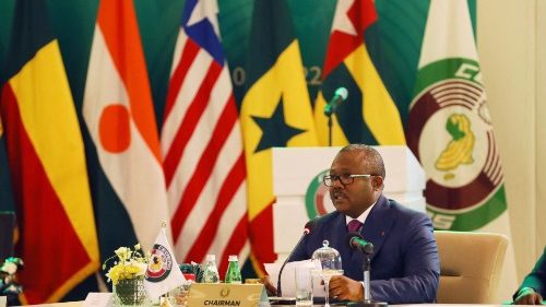 Les pays de la Cédéao relâchent leur pression sur le Mali