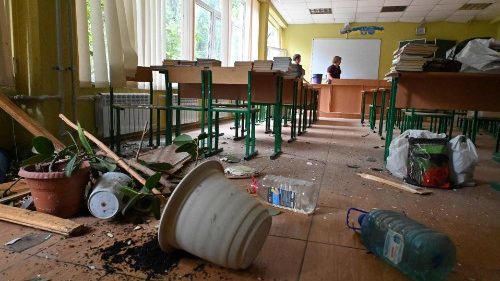 Ucraina, Francesco: Dio mostri la strada per porre fine a questa folle guerra