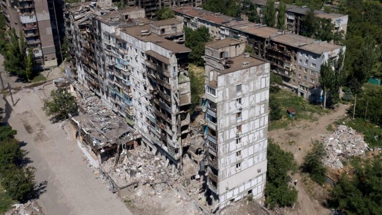 La distruzione nel cuore di Mariupol