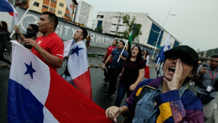 Conflicto entre gobierno y movimientos sociales en Panamá