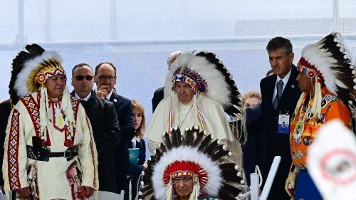  Papa në Kanada: u kërkoj falje indigjenëve për tё këqijat e pësuara nga të krishterët
