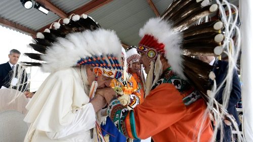 Popoli indigeni, il Papa: genuino e prezioso il loro senso di comunità