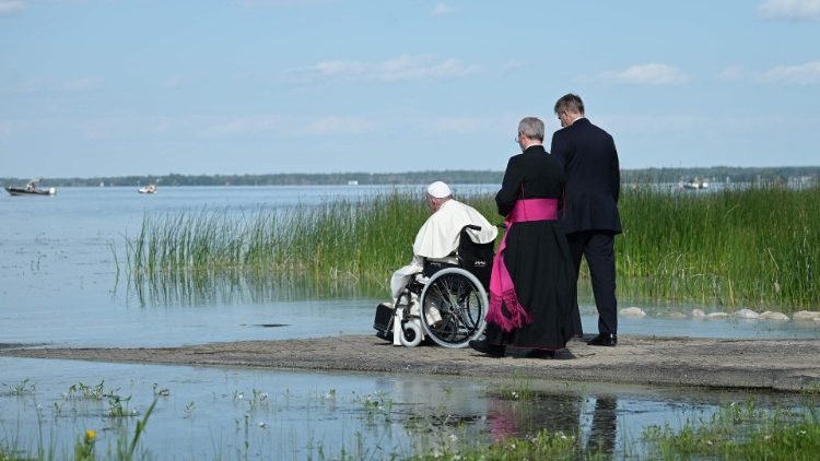 Папа каля возера святой Ганны ў Канадзе