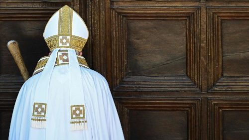 Papst in L’Aquila: „Frieden wird durch Vergebung aufgebaut“