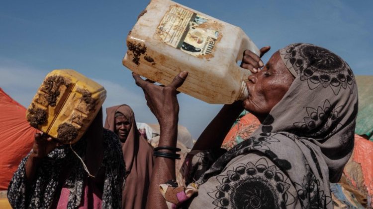 La Somalia in sofferenza per mancanza di cibo e acqua