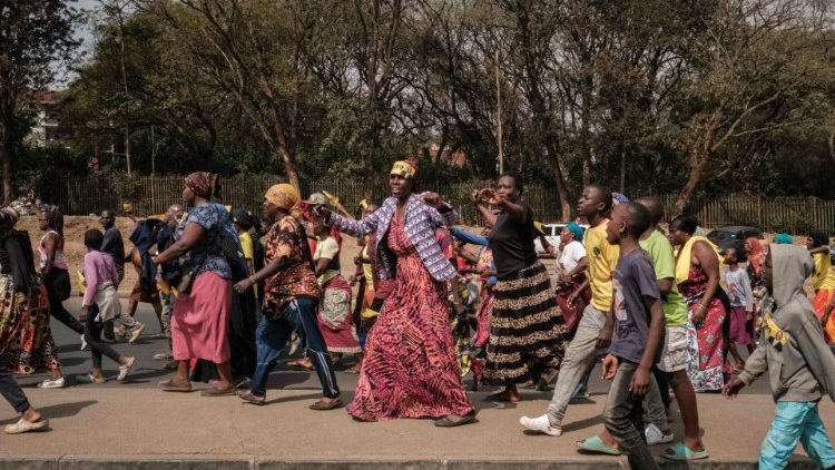Unterstützer des neuen Präsidenten feiern in den Straßen Nairobis