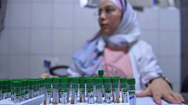 Beim Testen von Blutproben auf Cholera: Aleppo am 11. September