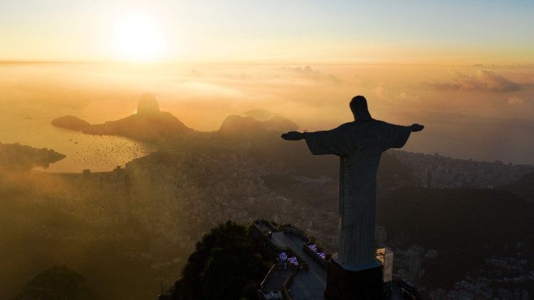 Jesusstatue über Rio de Janeiro