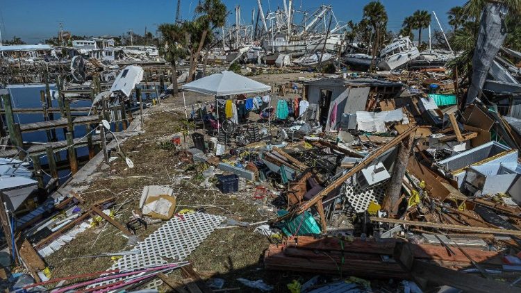 Aún se cuentan los destrozos en el estado de Florida, donde el huracán dejó más de 25 víitimas mortales