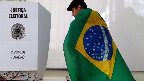 Brasile, le presidenziali finiscono al ballottaggio 