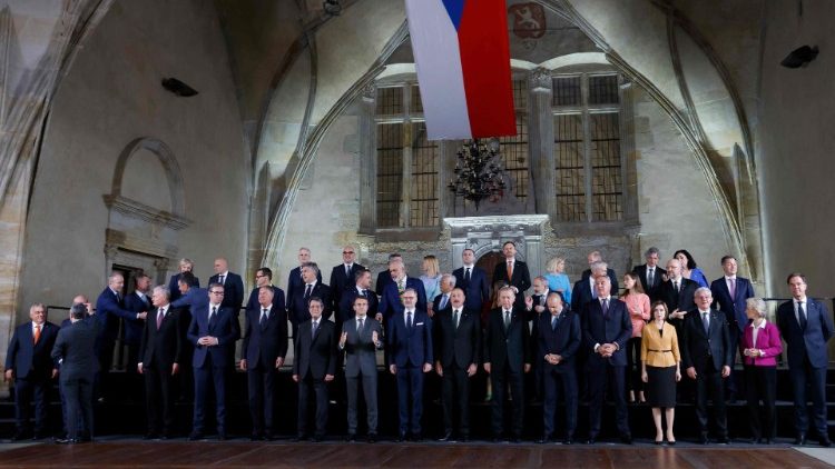 Les 44 pays réunis au château de Prague, le 6 octobre 2022. 