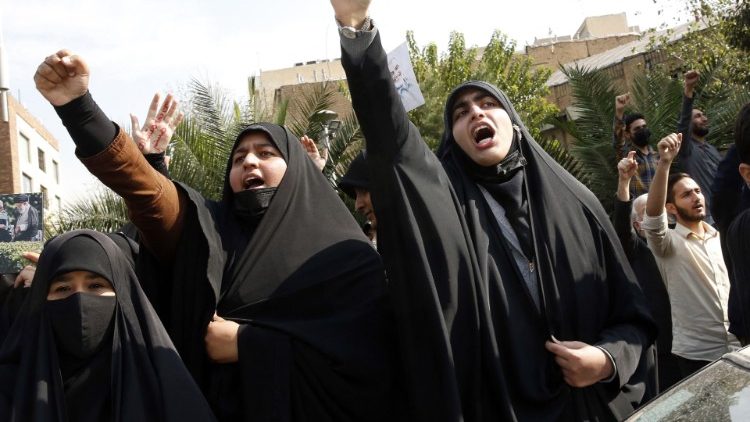 Continúan las protestas en Irán cuarenta días después de la muerte de la muerte de Mahsa Amini