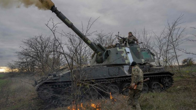 Un carro armato impegnato nella guerra in Ucraina