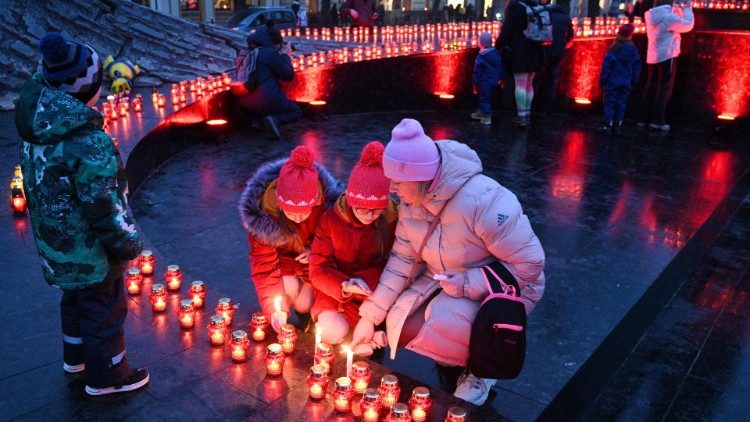 Gedenken an Kriegsopfer in der Ukraine