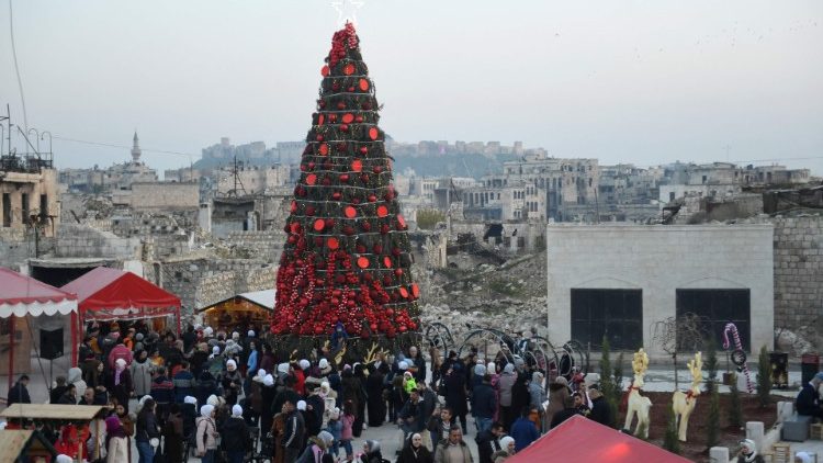 Cristão sírios celebram o Natal em Aleppo (AFP)