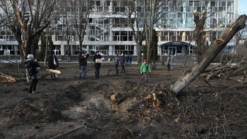 Ucraina: lanno si apre con una pioggia di missili sulle città, molti abbattuti