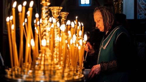 Pope prays for Ukrainian and Russian mothers who lost children in war