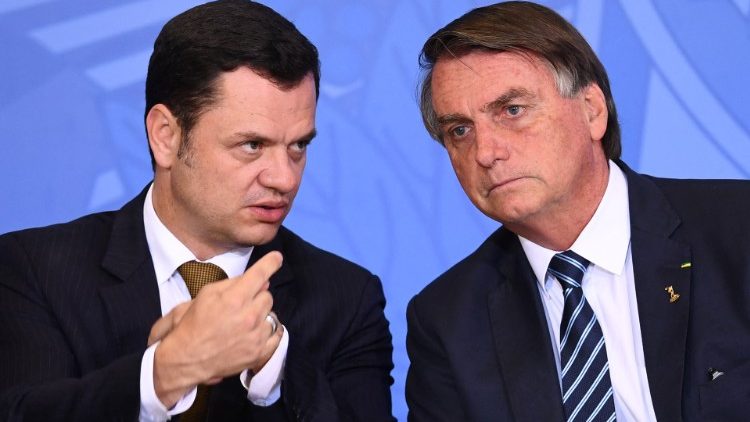 L'ex presidente Jair Bolsonaro con l'ex ministro della giustizia Anderson Torres 