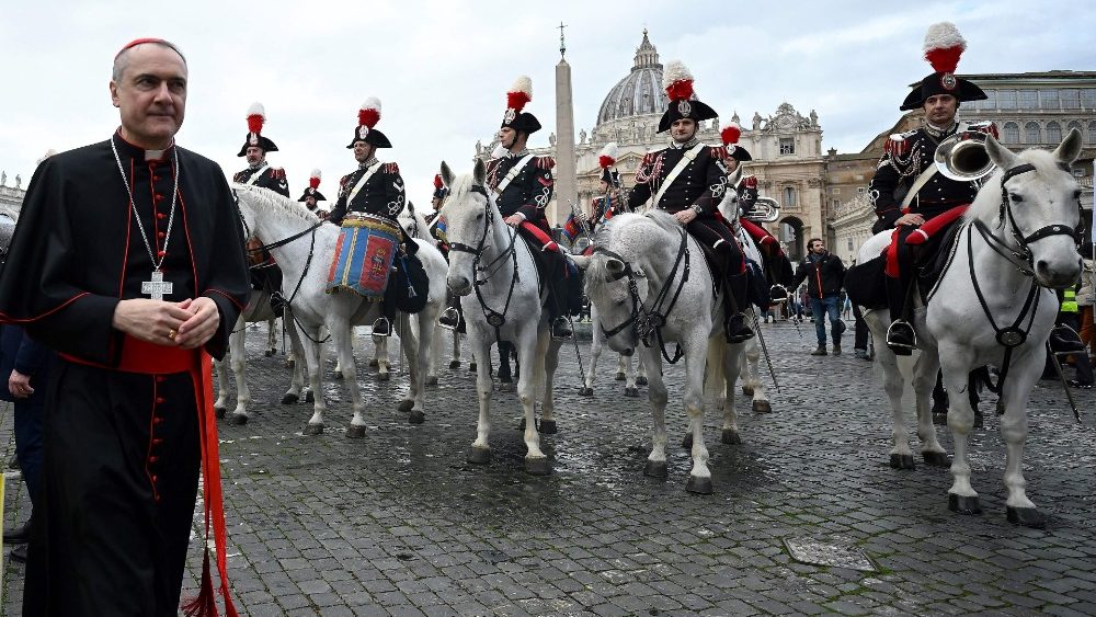 Bénédiction des animaux, et parmi eux les chevaux des carabiniers.
