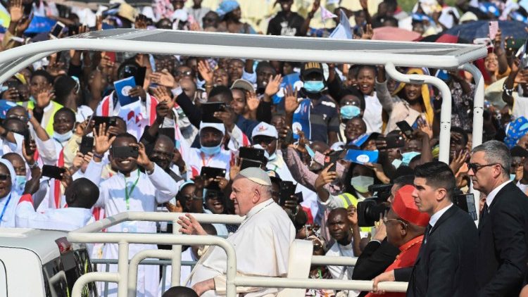 Le Pape Fran?ois arrivant  l'aorodrome de N'dolo  Kinshasa, le mercredi 1er fvrier 2023. 