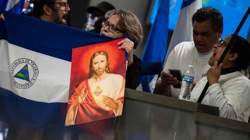 Nicaragua, espulsi negli Stati Uniti sacerdoti e seminaristi