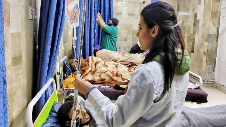 Vtimas de ataque terrorista sendp atendidas em hospital srio