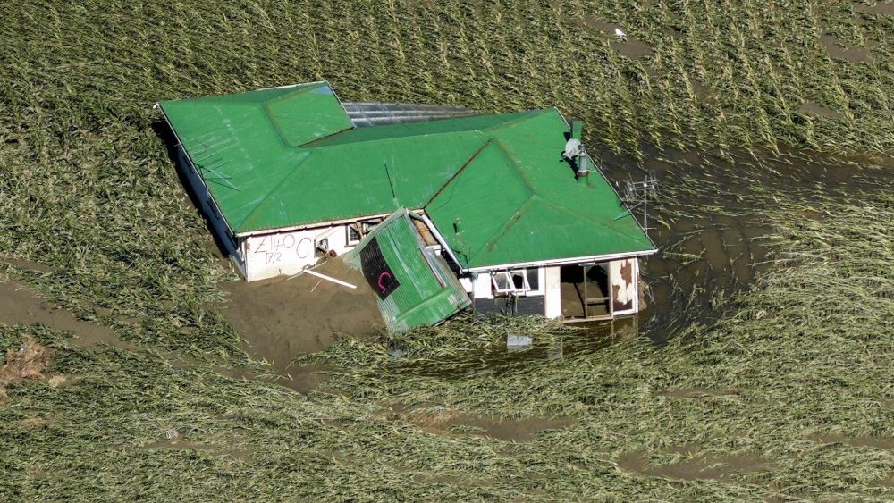 Casa destruda pelo ciclone Gabrielle no vale de Esk, perto de Napier, em 18 de fevereiro de 2023.  (Foto da AFP)