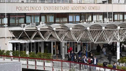 Papa Francisco no Hospital Gemelli por causa de uma infecção respiratória