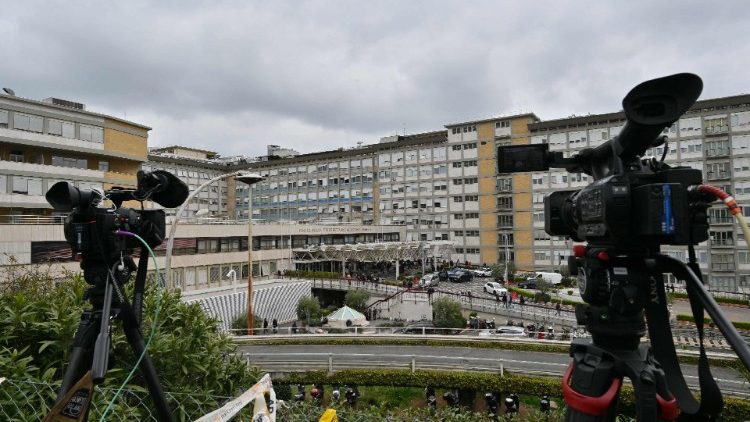 Telecamere al Gemelli