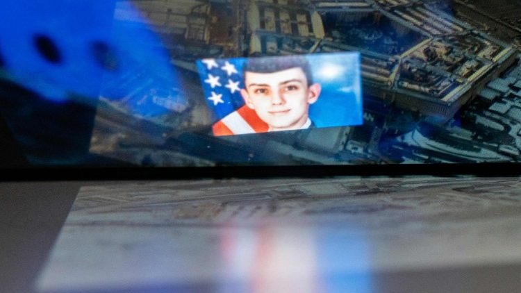 Il presunto responsabile della divulgazione di documenti top secret  un aviatore della Guardia Nazionale del Massachusetts (AFP)