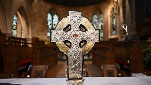 Un regalo para Carlos III en el centenario de la Iglesia Anglicana