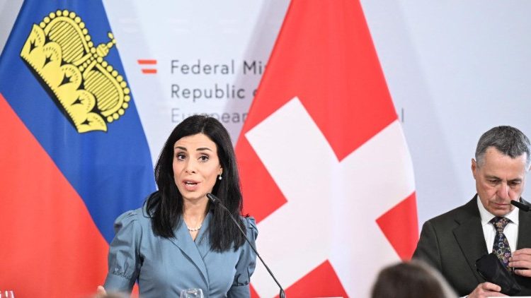 Liechtensteins Au?enministerin Dominique Hasler (links) und der Schweizer Bundesrat Ignazio Cassis