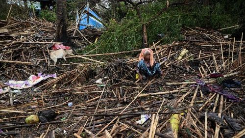 Myanmar: Guerra y ciclón, una nación de rodillas 