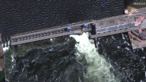 Ucraina, distrutta la centrale idroelettrica di Kakhovka