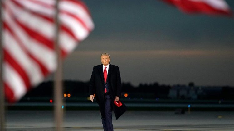 Donald Trump  stato incriminato per la mancata restituzione di documenti classificati