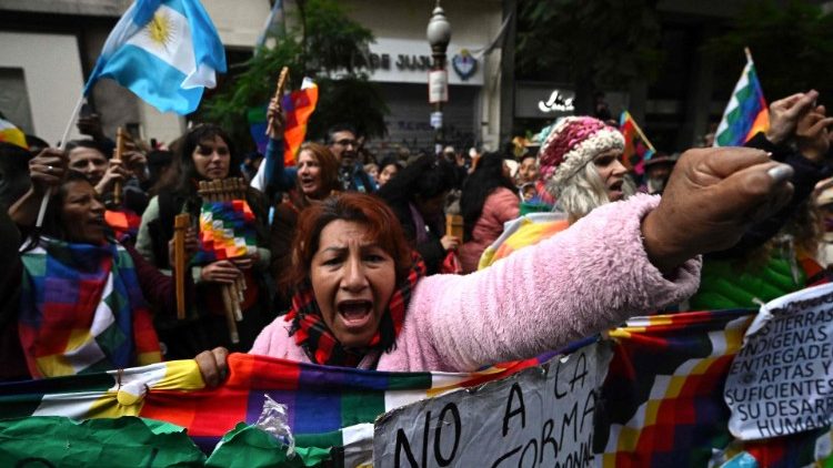 Las organizaciones de pueblos indgenas resisten la reforma constitucional y exigen que se deroguen los avances contra sus tierras. (AFP or licensors)
